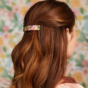 NWT Enamel Hair Clip